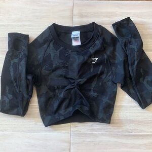 Gymshark Crop top Camo. Black/Gray. XS